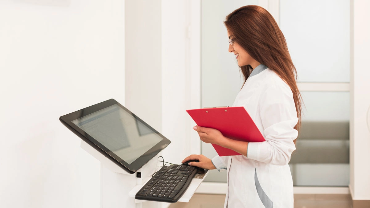 How Digital Signage is Transforming Healthcare in 2025